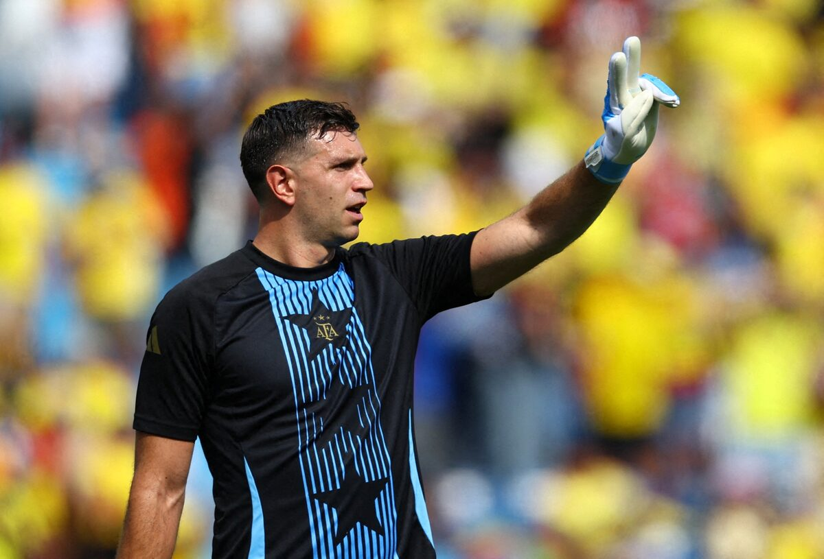 U888 đổi thưởng và kế hoạch hồi phục đặc biệt của Emiliano Martinez trước World Cup 2026 - hình ảnh - u888app.vip U888 đổi thưởng và kế hoạch hồi phục đặc biệt của Emiliano Martinez trước World Cup 2026 - hình ảnh - u888app.vip