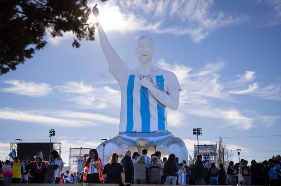 Argentina khánh thành tượng Messi cao 26 mét: góc nhìn mới cho người chơi Việt - hình ảnh - u888app.vip