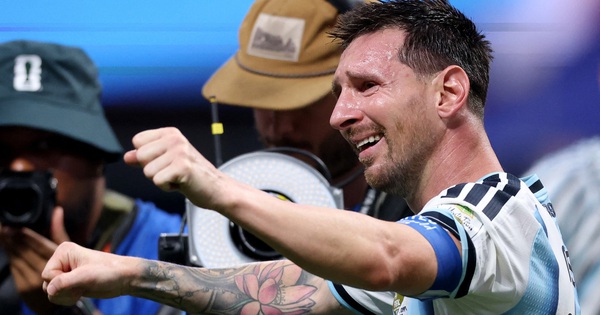Messi nước mắt ràn rụa khi Argentina thắng nghẹt thở Ai Cập: Cảm xúc vỡ òa của nhà vua!: góc nhìn mới cho người chơi Việt - hình ảnh - u888app.vip