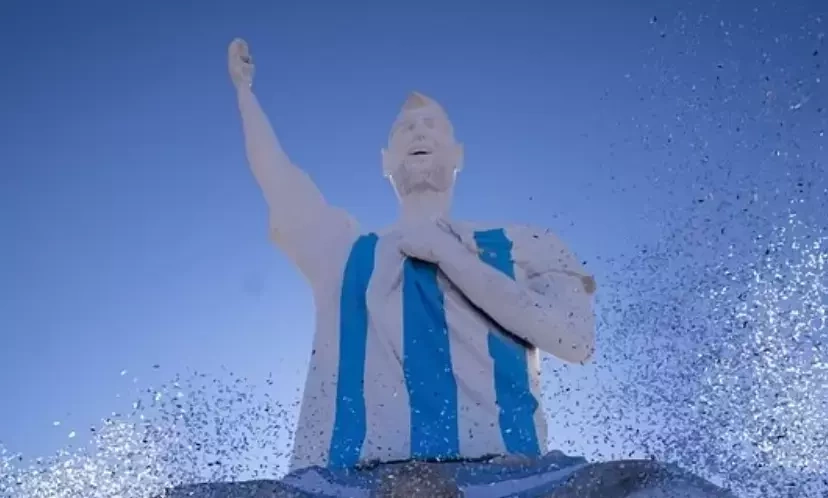 Tượng Messi Cao 26m: Kỳ Công 18 Tháng Của Nghệ Nhân Argentina Và Cơ Hội Trải Nghiệm App U888 - hình ảnh - u888app.vip